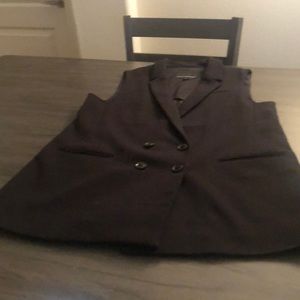 Vest long in length.